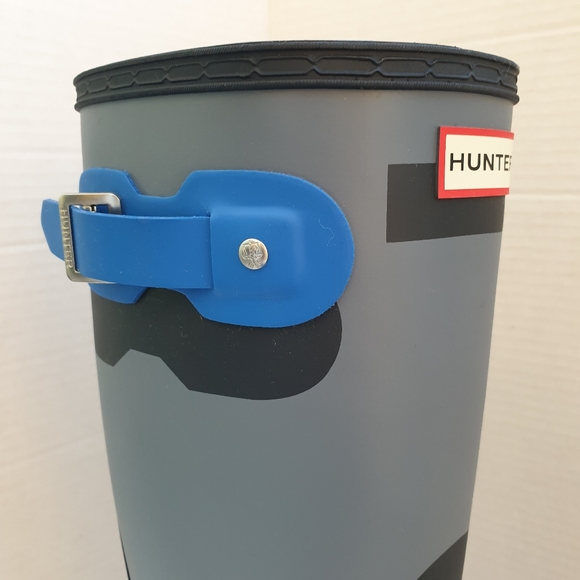 Hunter Wm's Original Tall Wellington Shadow Print Rainboots Grey, Bucket Blue  7 - Picture 13 of 16